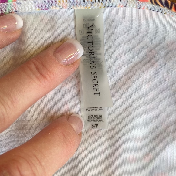 VS Bikini - Picture 2 of 5